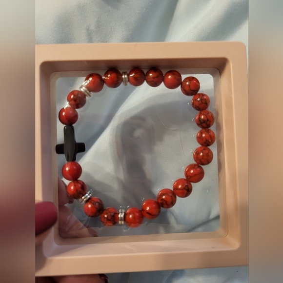 NIB Bohemian 8mm  Red Beaded stretch Cross Bracelet - Picture 2 of 4